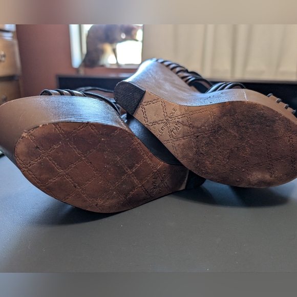 L.A.M.B Bernadette Leather Wedge W7.5 - Picture 7 of 8